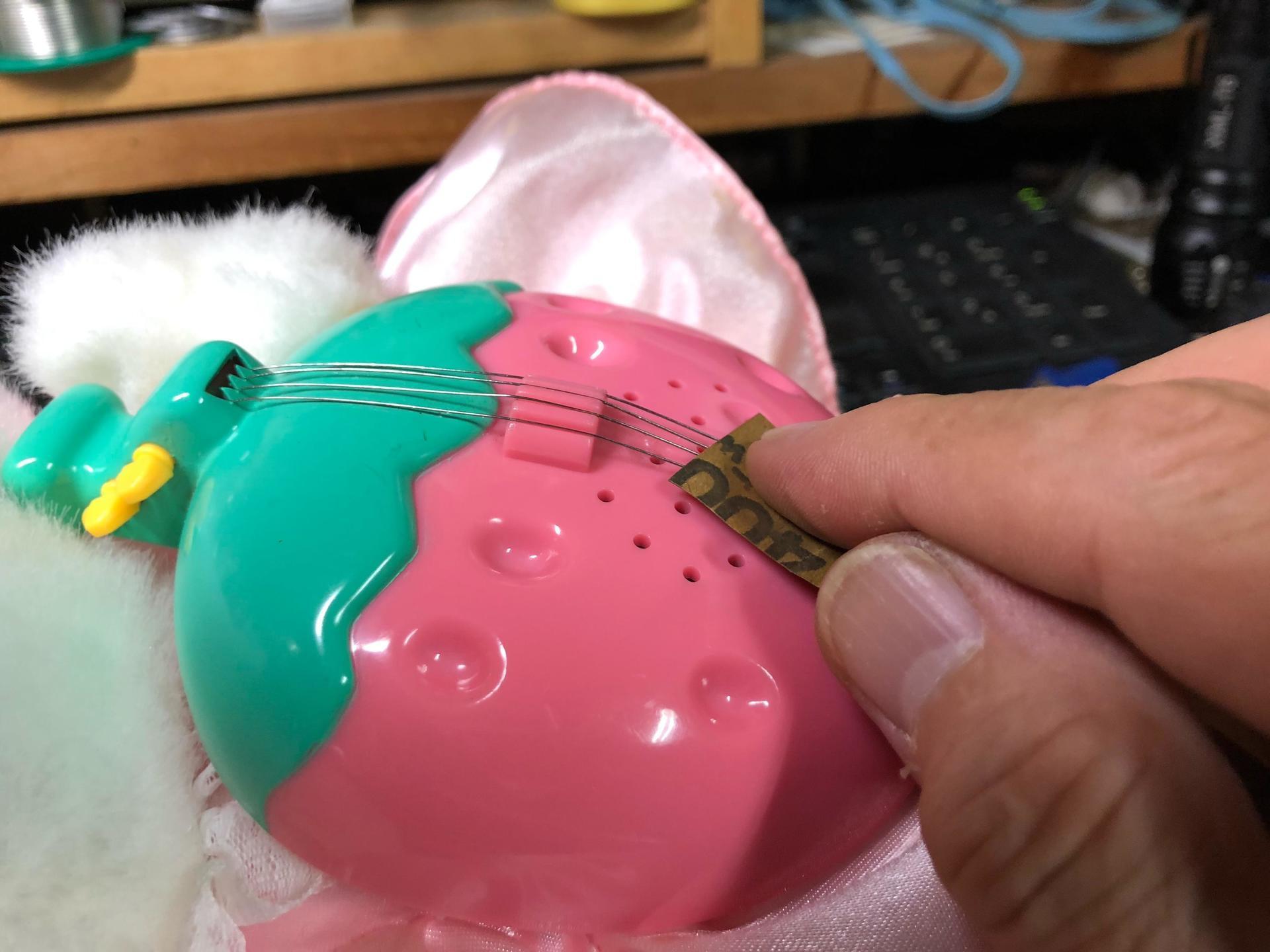 修理 ハローキティ イチゴのバイオリン 速弾きになる: 蚊蜻蛉